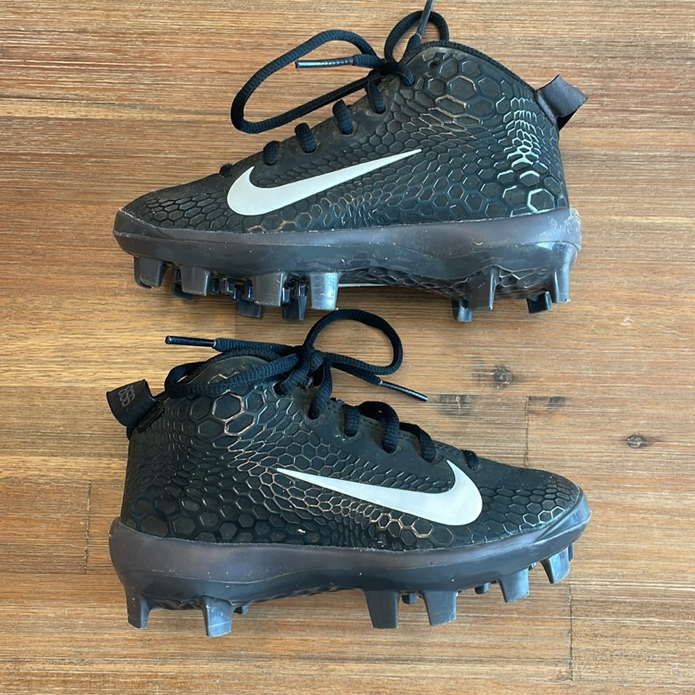 Nike Trout kid’s baseball cleats- 11C, black
